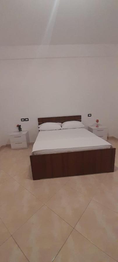 Casa Intera La Paghi Come Una Camera The Home With The Price Of A Room Durrës Zewnętrze zdjęcie