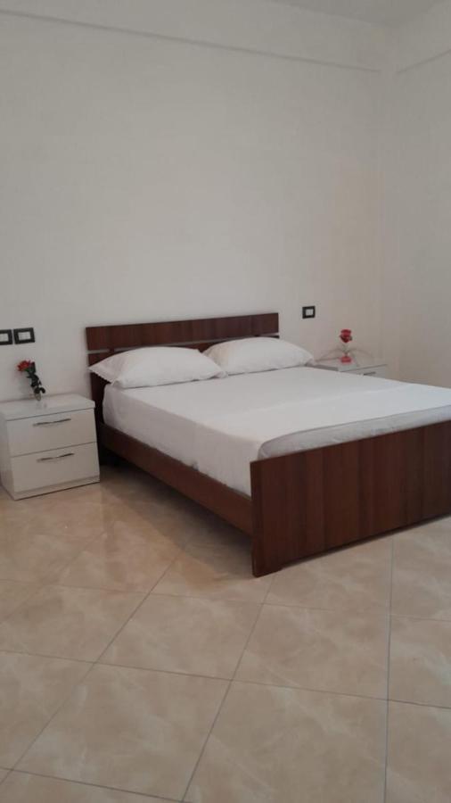 Casa Intera La Paghi Come Una Camera The Home With The Price Of A Room Durrës Zewnętrze zdjęcie